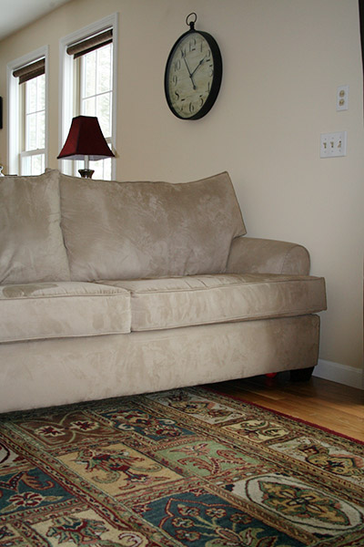 How to Clean a Wool Rug with Snow