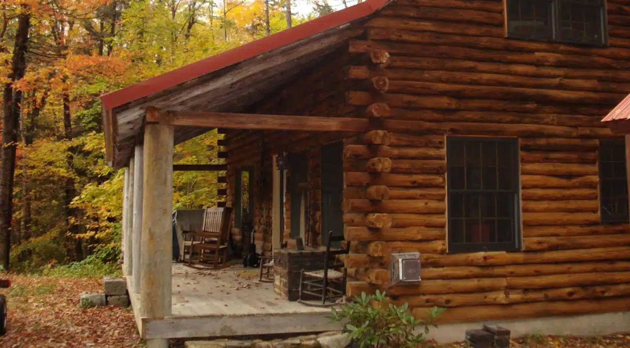 10 White Mountain Cabin Rentals We Can’t Resist
