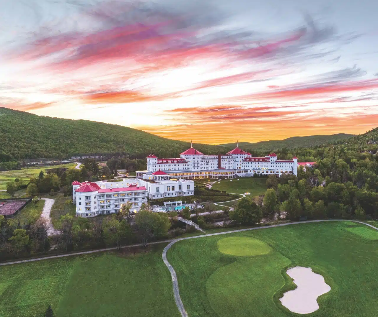 2024 New Hampshire Travel Guide | Best Restaurants, Hotels, & Things to Do