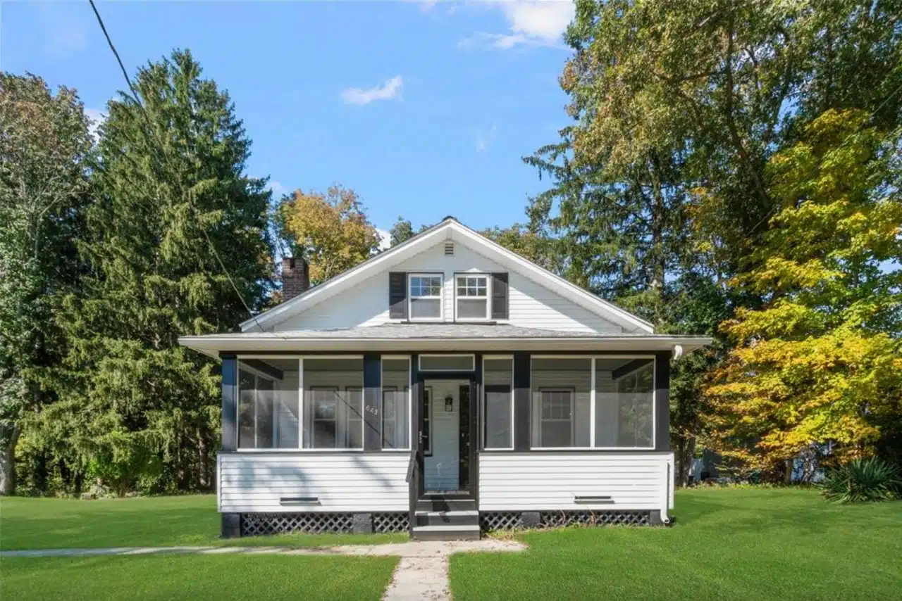 House For Sale: An Updated 1920 Rhode Island Bungalow