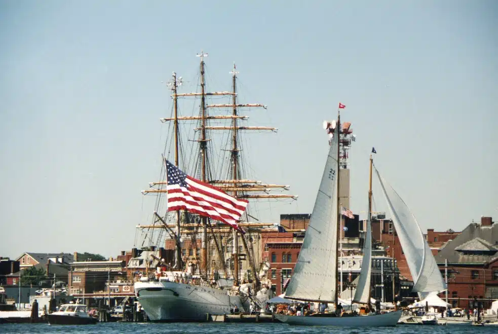 What to Do in New London, Connecticut | Eat, Stay, Play