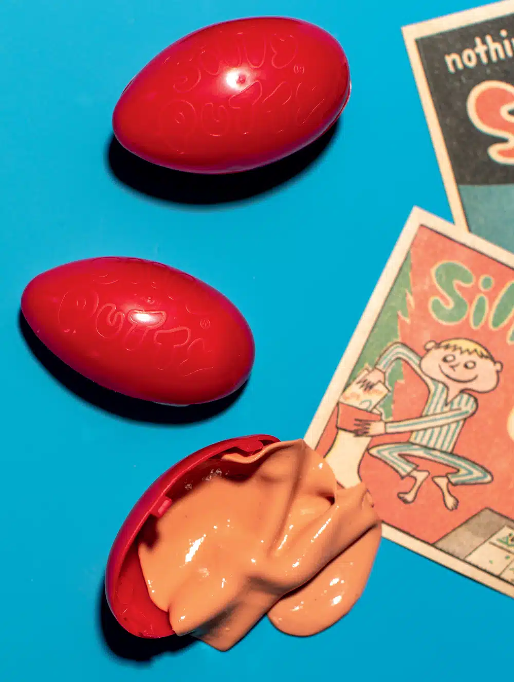 Silly Putty | Up Close