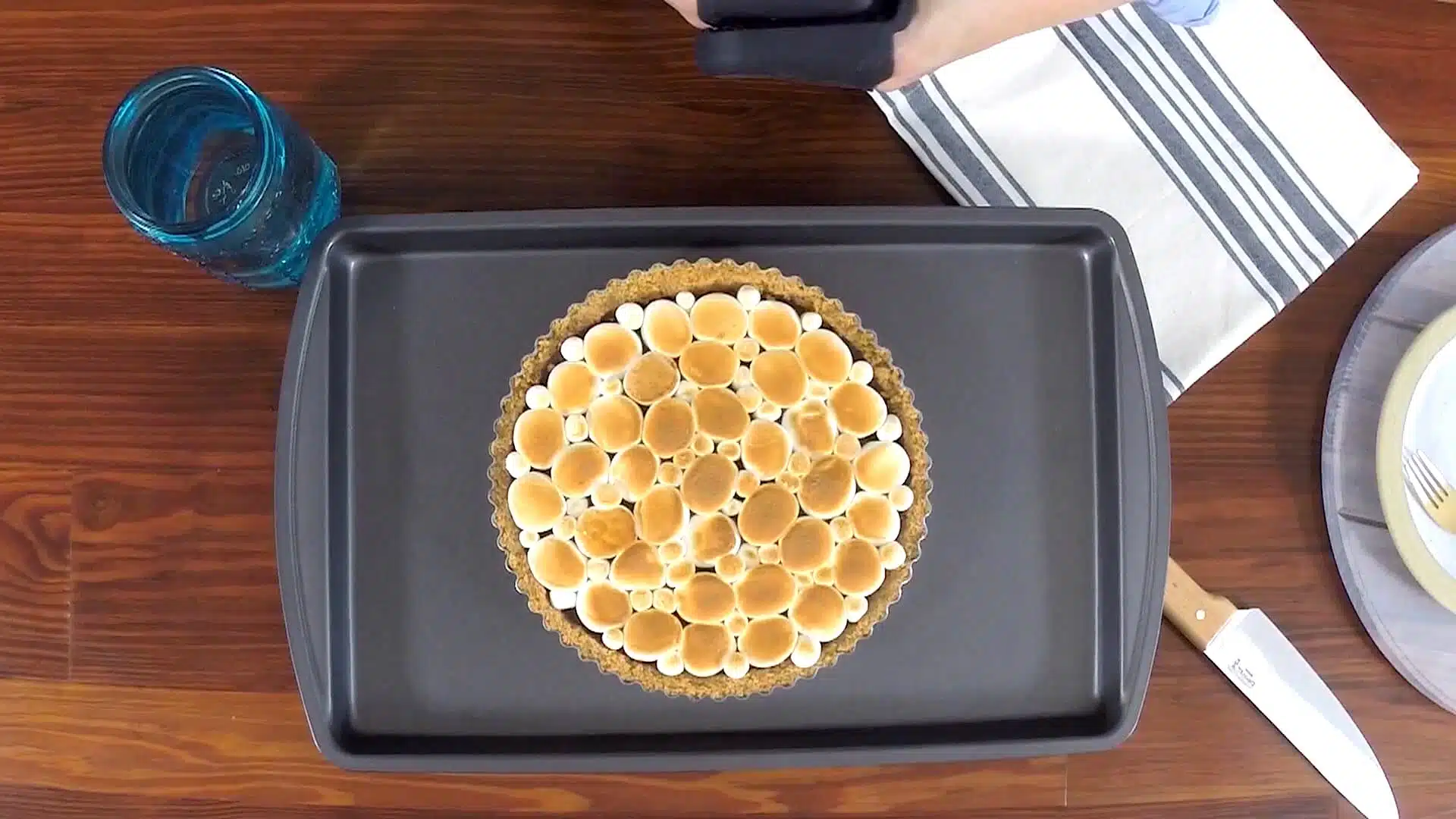 How to Make an Easy, Gooey S’Mores Tart