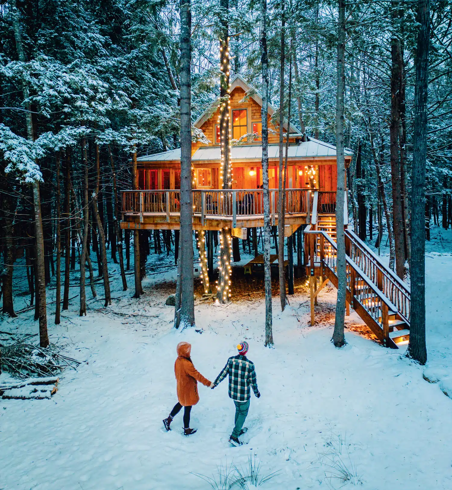 Cabin Fever | How One Vermont Couple Made a Career Out of Cozy Cabin Wanderlust