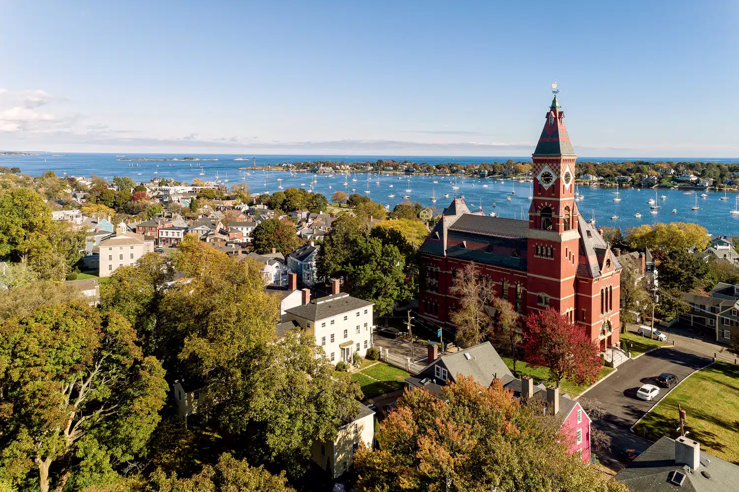 12 Best Places to Live in New England | Things to Eat, See, Do